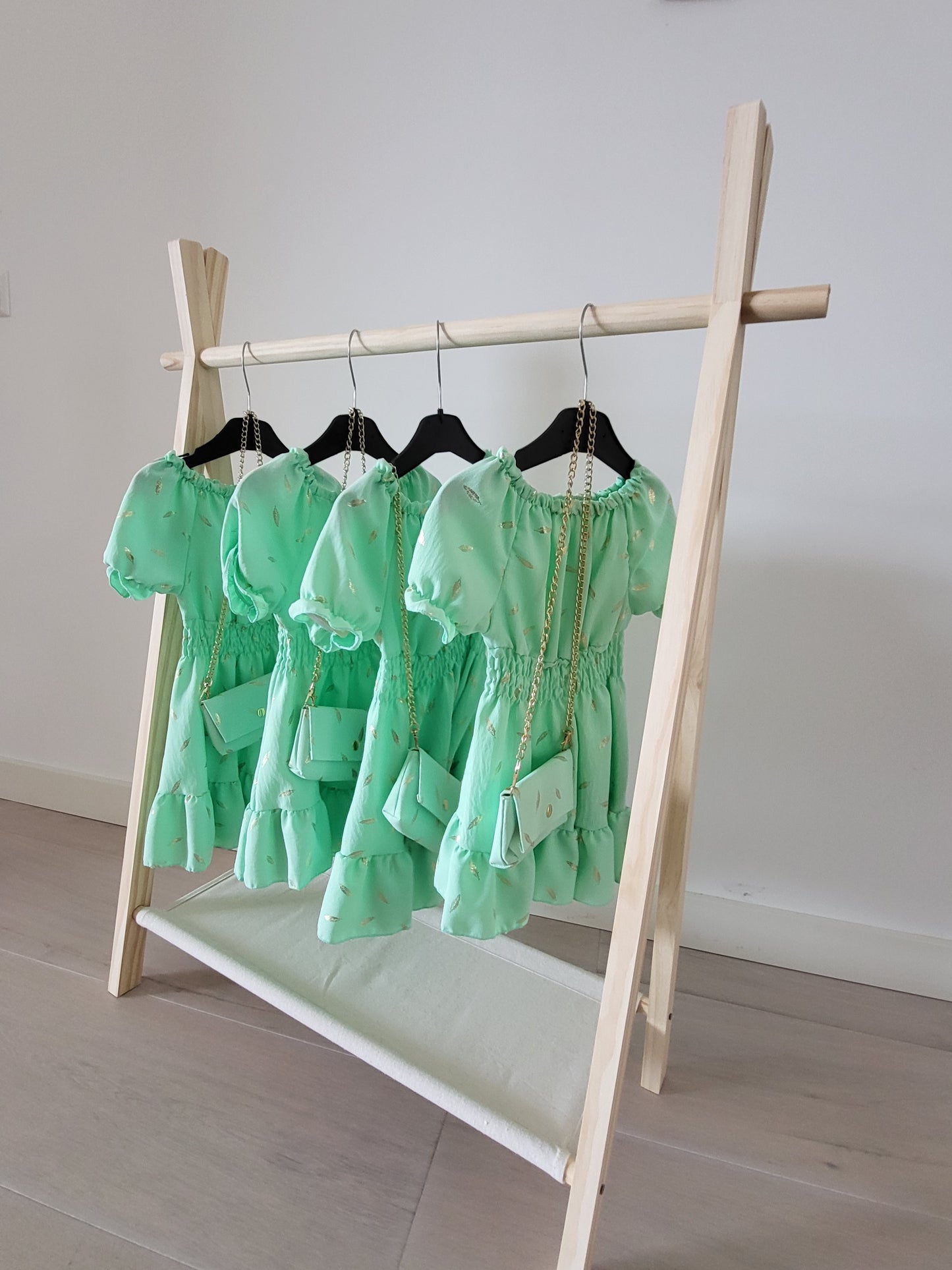Meisjesjurk met Gouden Details en Schoudertasje