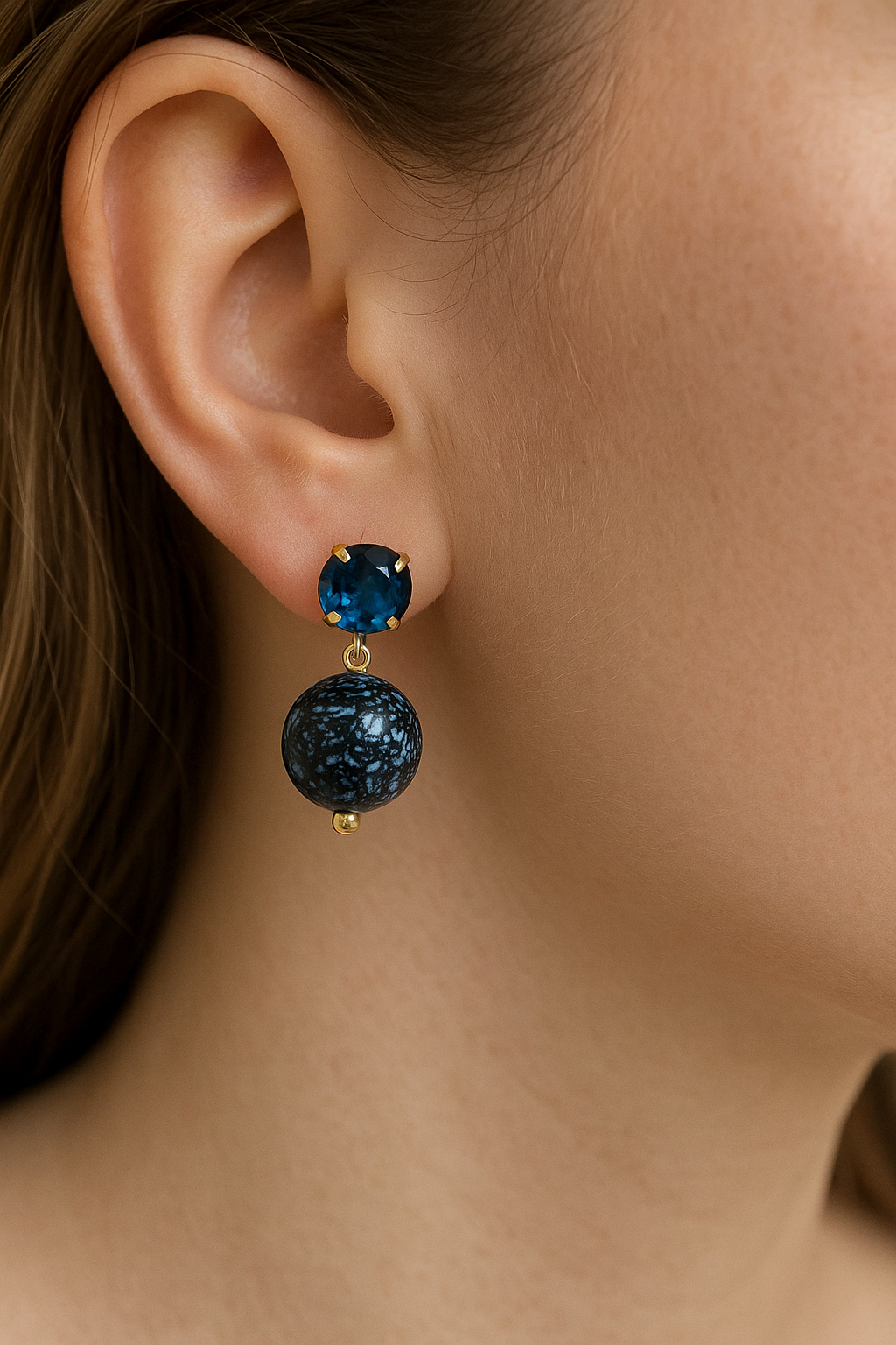 Blauw-Gouden Oorbellen met Resin & Kristal