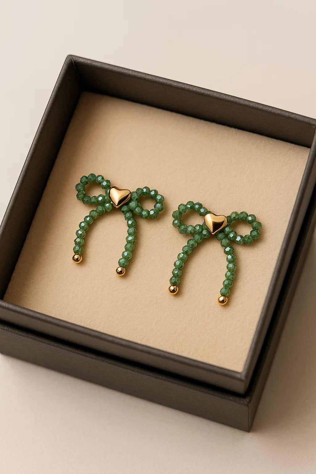 Strik Oorbellen Groen-Goud met Hartje