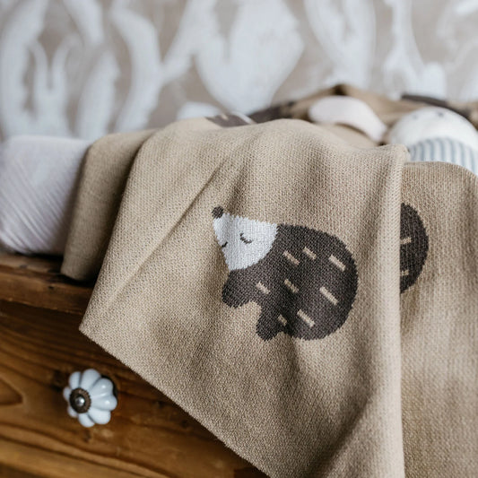 Knitted Baby Blanket Hedgehogs – 80x100 cm