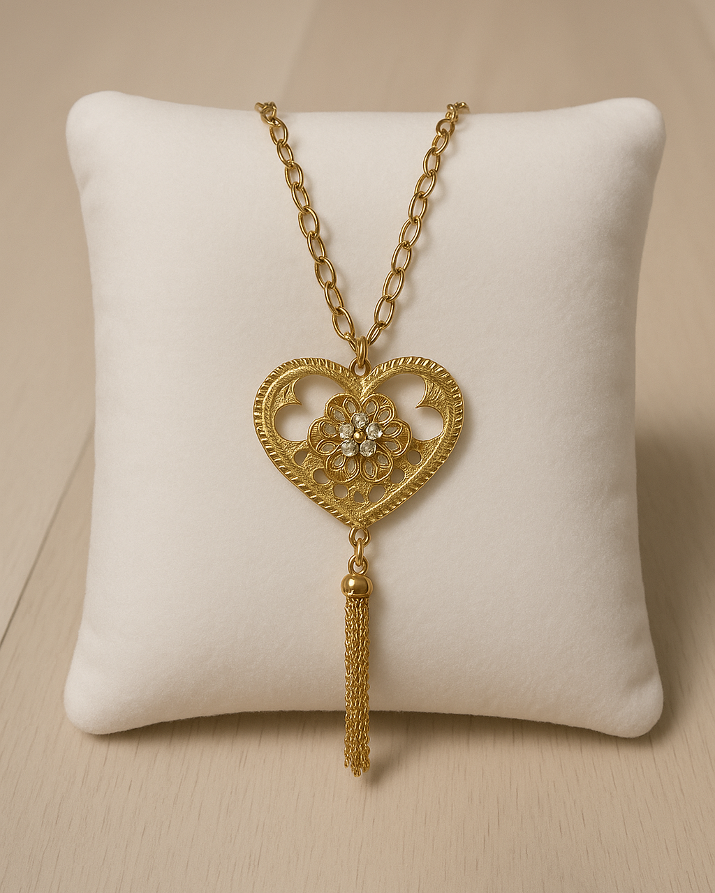 Beige Meisjes Set 3 pcs met Gouden Hart Ketting
