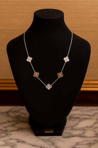 Zilverkleurige Clover Ketting