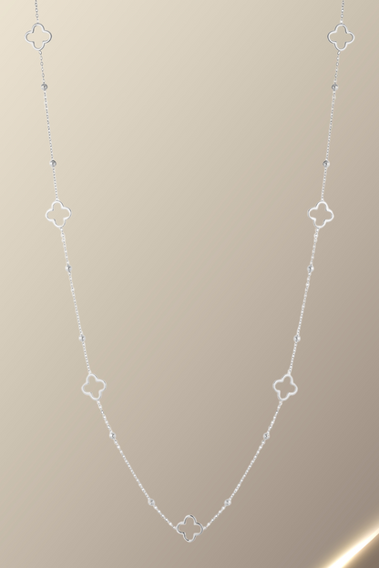Long Necklace met Clover Bedels