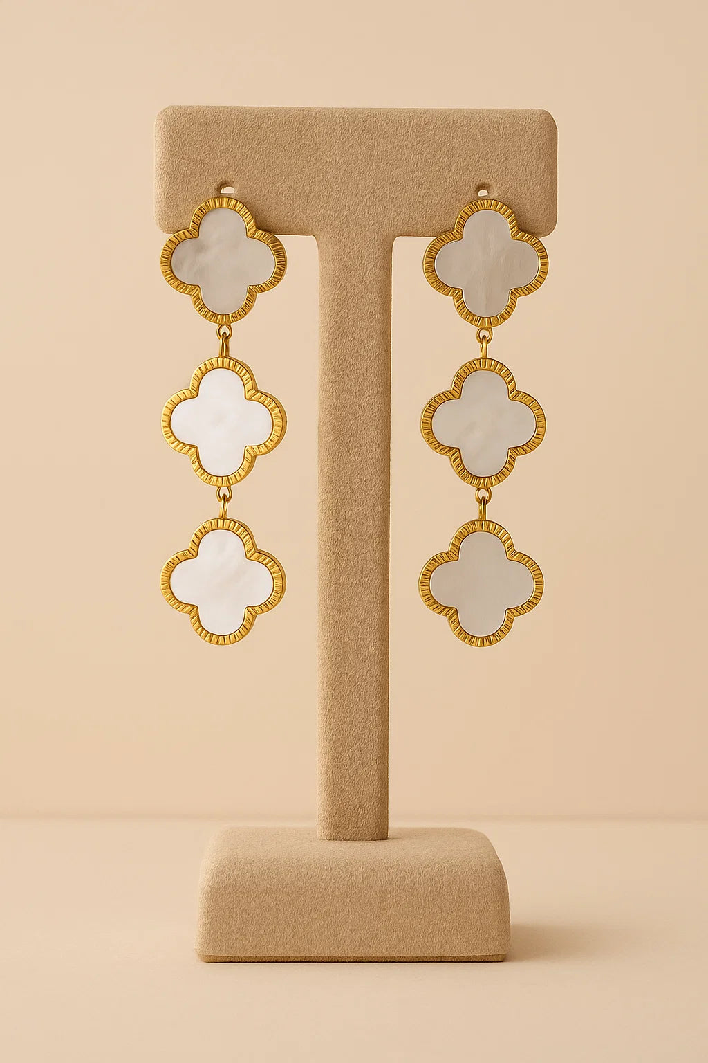 Clover Oorbellen met Shell