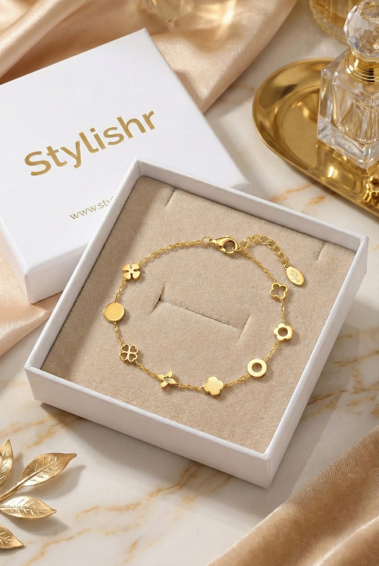 Goudkleurige Bedelarmband met Clover